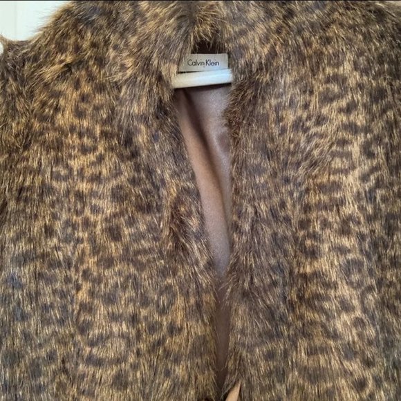 Faux Fur Wrap/Shawl Camel Color Size M - Picture 3 of 6